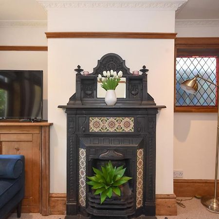 Unique Period One Bedroom House In Колчестер Экстерьер фото